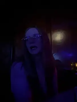 Snapshot of skyerose11 chatting on May 24, 2026, 7:19 pm skyerose11 online show from May 24, 2026, 7:19 pm