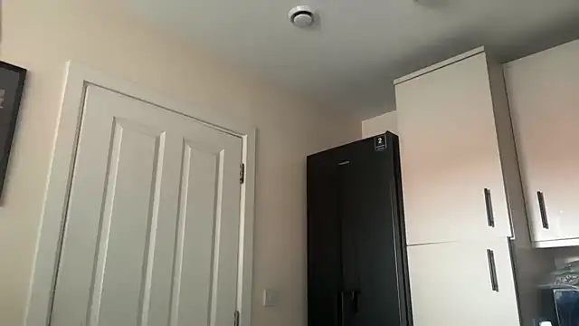 arielsweetieee online show from June 4, 2026, 8:09 am