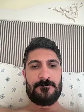 fatihbry657 online show from June 17, 2026, 9:01 am