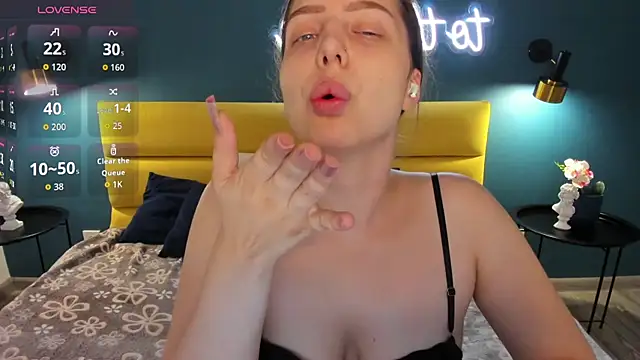 ReneeBlair online show from July 11, 2026, 1:30 am