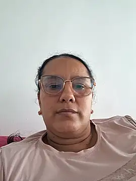 Samanta-42 online show from April 16, 2026, 2:40 pm