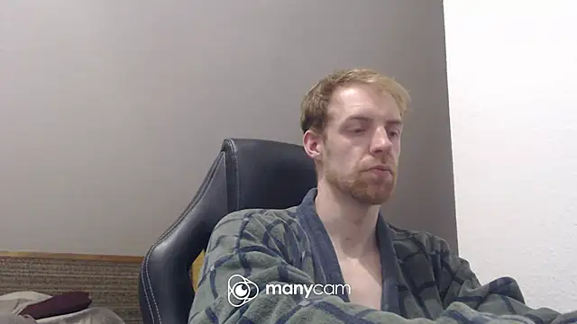 Snapshot of Milkyman7 chatting on October 11, 2025, 8:29 pm Milkyman7 online show from October 11, 2025, 8:29 pm