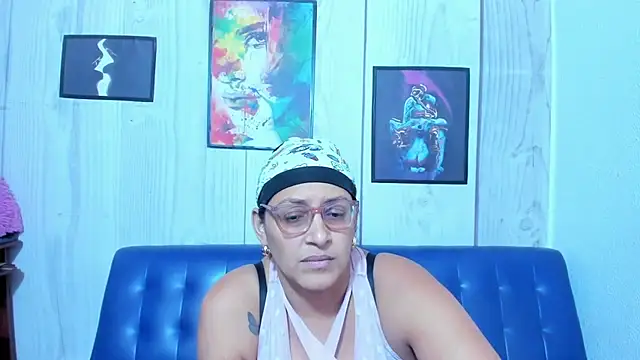 Miss Bobbiess online show from July 11, 2026, 5:37 pm