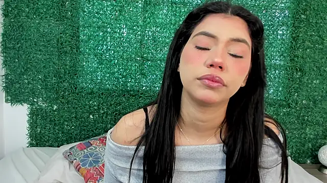 Nathy Pelaez online show from June 25, 2026, 11:37 am