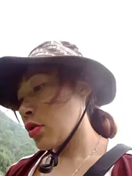 Tieuthu2 online show from April 21, 2026, 1:42 am
