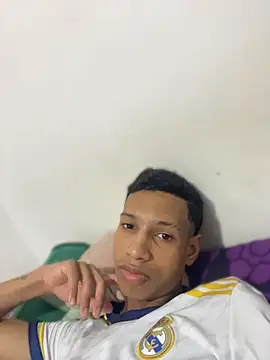 Perezjose19 online show from April 17, 2026, 9:07 pm