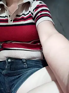 Isabella pusy online show from July 7, 2026, 1:15 pm