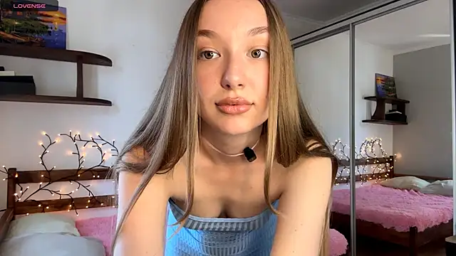 LessieKeisker online show from May 21, 2026, 10:22 am