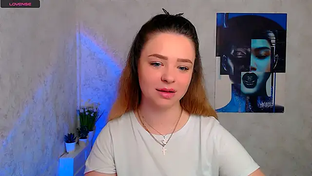 NicoleAura online show from May 14, 2026, 7:48 am