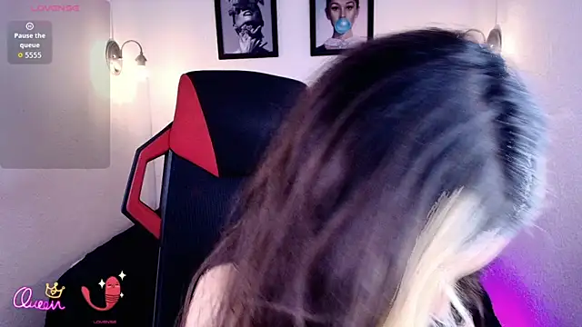 aliceinflames online show from May 15, 2026, 9:22 pm