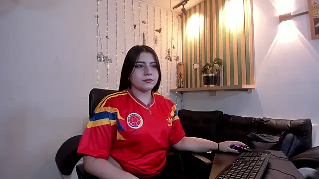 Snapshot of fernanda_mp2 chatting on July 7, 2026, 3:05 pm fernanda mp2 online show from July 7, 2026, 3:05 pm