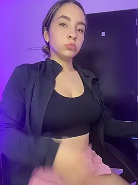 JUANITA07 online show from May 23, 2026, 12:42 pm