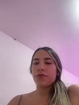 JUANITA07 online show from June 3, 2026, 12:30 pm