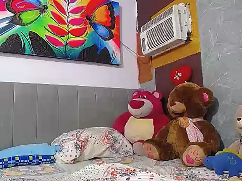 Brunett sexy1 online show from May 8, 2026, 7:57 am