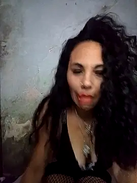 CHECHU261084 online show from April 28, 2026, 8:41 am