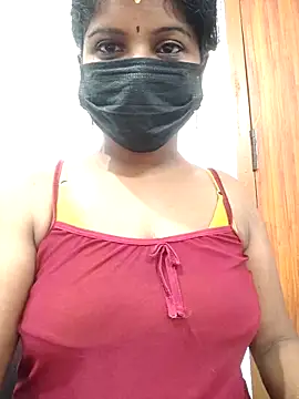 Snapshot of Tamil_Hot_Dharsha chatting on June 14, 2026, 5:09 am Tamil Hot Dharsha online show from June 14, 2026, 5:09 am