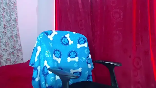 camilabb xc online show from February 3, 2025, 6:39 pm