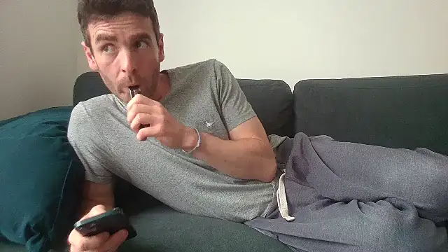frenchbdmaninlondon online show from June 3, 2026, 1:25 pm