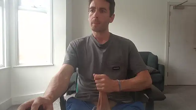 frenchbdmaninlondon online show from July 1, 2026, 2:07 pm