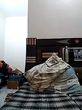 rahul02sharma05 online show from April 19, 2026, 6:13 am