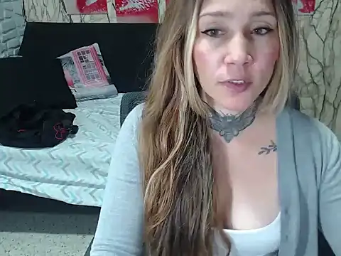 VickyBonnety online show from May 16, 2026, 4:09 am
