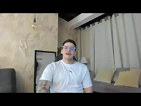 RONNY COLTON online show from April 25, 2026, 1:08 am