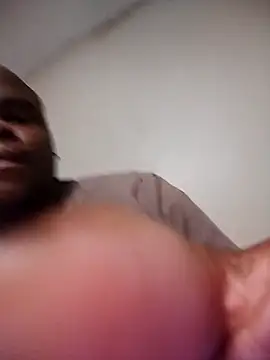 W0rthiit online show from April 24, 2026, 7:27 pm