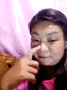 eljhenx online show from July 14, 2026, 5:23 am
