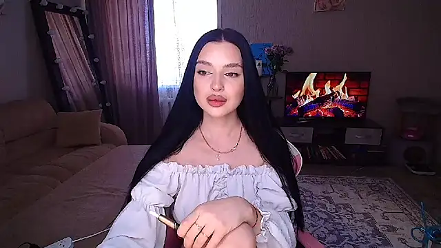 yoursLina online show from May 17, 2026, 11:06 am