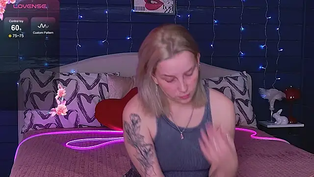 Crystal  Jull online show from May 22, 2026, 8:21 am
