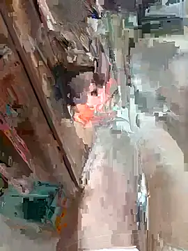 qiqi202602 online show from April 26, 2026, 7:17 am