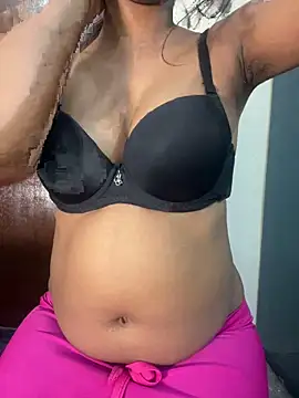 dark chocolety girl online show from April 19, 2026, 6:10 pm