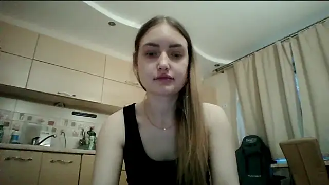 Lisanta online show from May 12, 2026, 4:26 pm