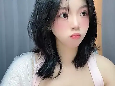 TwinXXyan online show from April 21, 2026, 2:15 am