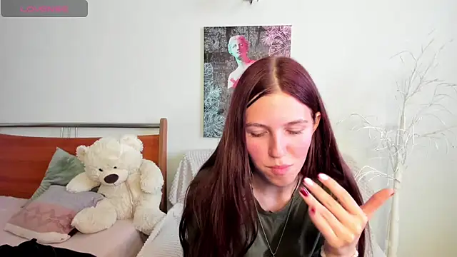 MaryRapunzel online show from April 24, 2026, 1:13 pm