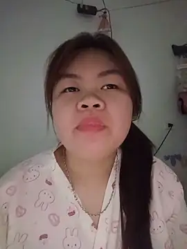 Truxcy1 online show from May 28, 2026, 12:52 am