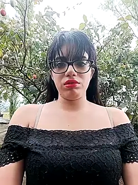 Dayii sweet online show from May 18, 2026, 4:57 pm