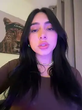 IsabellaNoir  online show from June 2, 2026, 11:18 pm