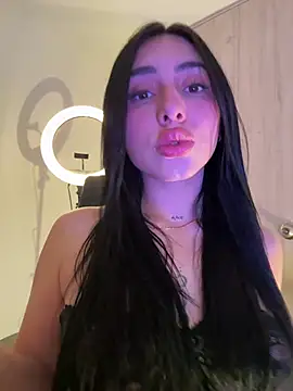 Snapshot of IsabellaNoir_ chatting on July 8, 2026, 4:22 pm IsabellaNoir online show from July 8, 2026, 4:22 pm