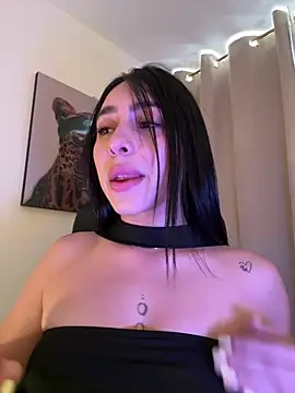 Snapshot of IsabellaNoir_ chatting on July 10, 2026, 5:15 pm IsabellaNoir online show from July 10, 2026, 5:15 pm