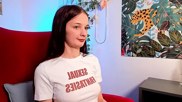 AliciaCore online show from April 25, 2026, 2:47 pm