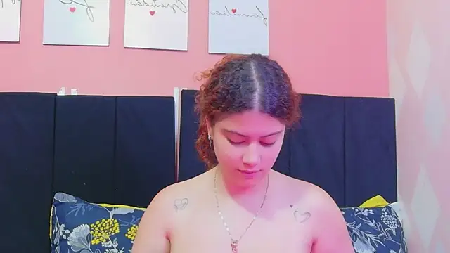 HoneyHipss online show from May 29, 2026, 12:47 pm