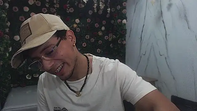 jbarto  online show from May 23, 2026, 8:57 pm