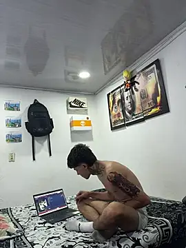 Snapshot of Jackdaniel001_ chatting on June 1, 2026, 4:47 am Jackdaniel001 online show from June 1, 2026, 4:47 am