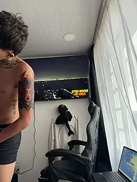 Snapshot of Jackdaniel001_ chatting on June 1, 2026, 10:22 pm Jackdaniel001 online show from June 1, 2026, 10:22 pm