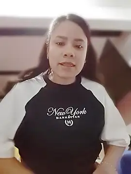Nicol Alvarez1 online show from July 10, 2026, 10:12 pm