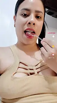 Nicol Alvarez1 online show from July 28, 2026, 10:20 pm