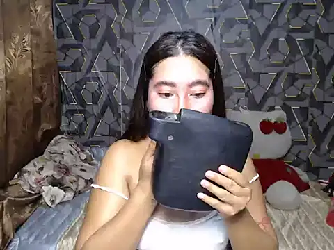 ur prettychelsie online show from May 29, 2026, 10:24 am