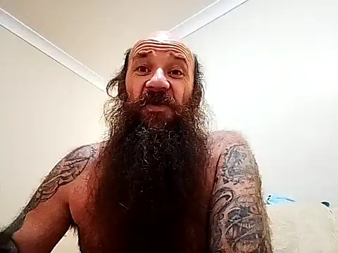 duzzarulz421 online show from May 24, 2026, 3:28 pm