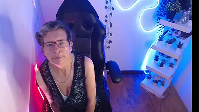 selena ferreira online show from May 13, 2026, 11:40 am